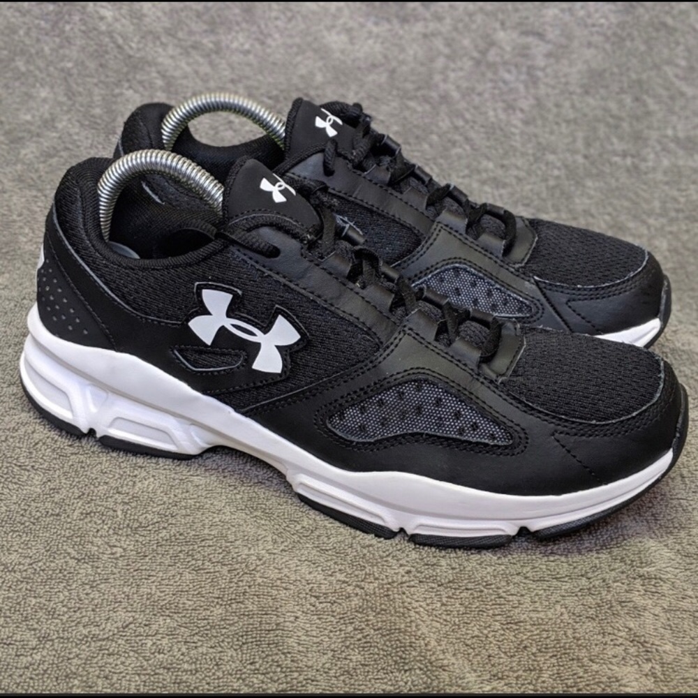 Under Armour Shoes Size 9.5